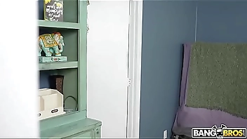 Jewelz Needs a Big Dick